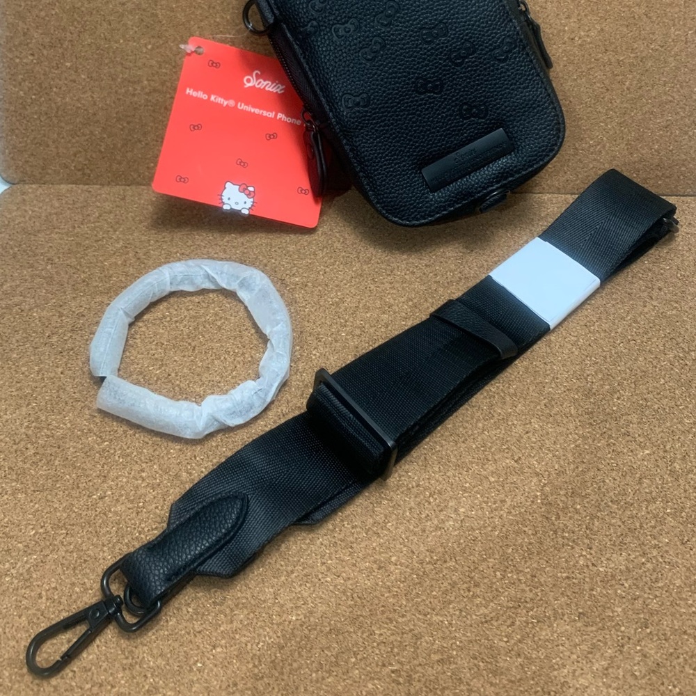 Sonix Eco-Friendly Red Hello Kitty Tag